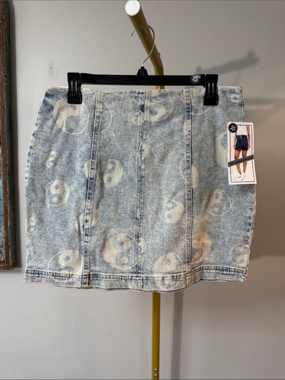 Tinseltown light Wash Yin Yang Denim Mini Skirt - NWT L